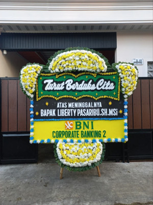 Papan Bunga Duka di Gome