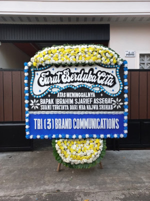 Papan Bunga Duka di Gome
